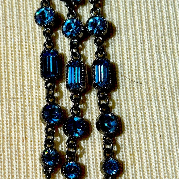 Beautiful Blue 2 PC  Chandelier Necklace and  Earring New Loaded Glitz - Picture 8 of 13